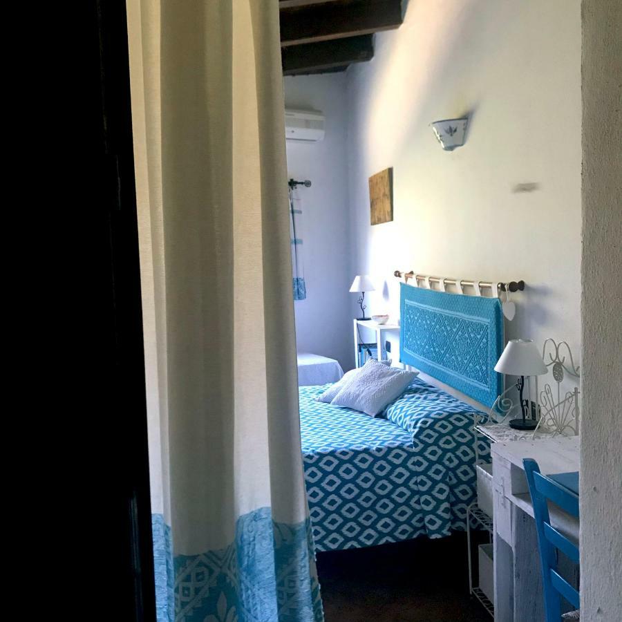 B&B La Tasgia Aggius Eksteriør billede